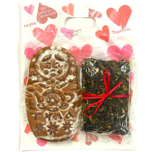 リンゴペースト入りプリャーニキ （マトリョーシカ）と紅茶セット(袋付き）