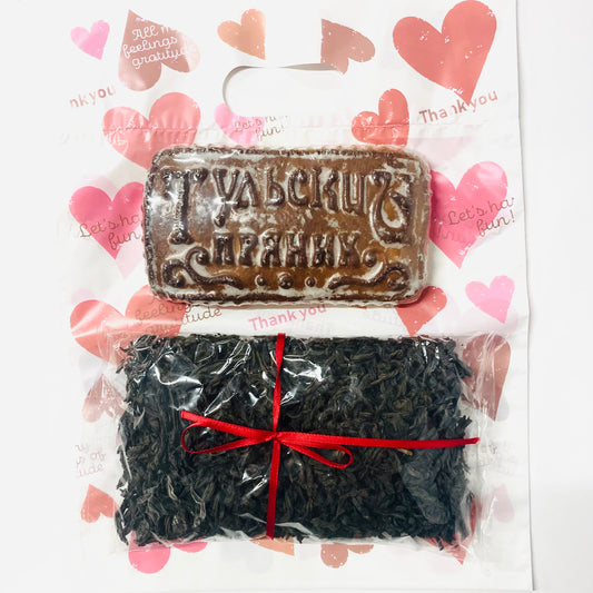 ラズベリーペースト入りプリャーニキと紅茶セット（袋付き）