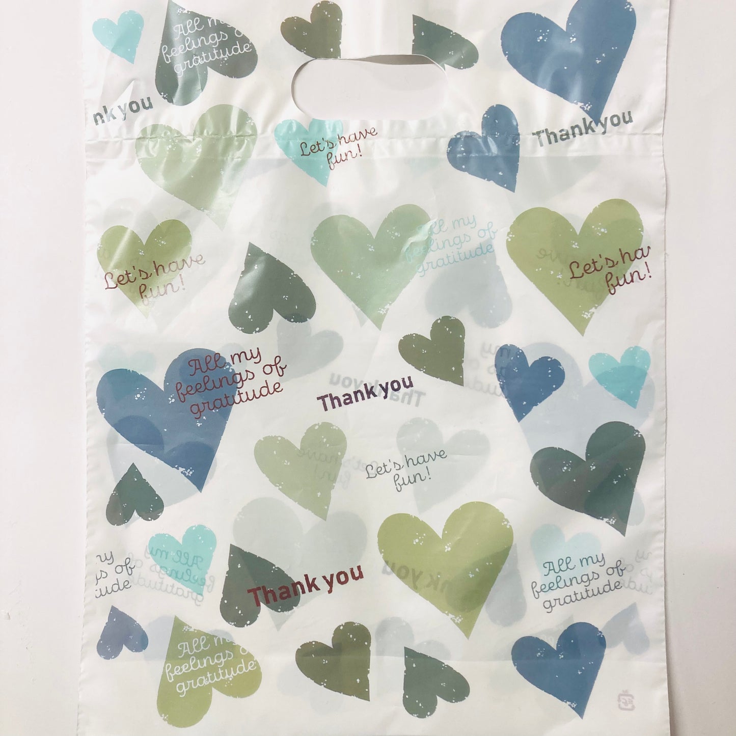 リンゴペースト入りプリャーニキ、フルーツシート”スモクヴァ”リンゴと紅茶セット（袋付き）